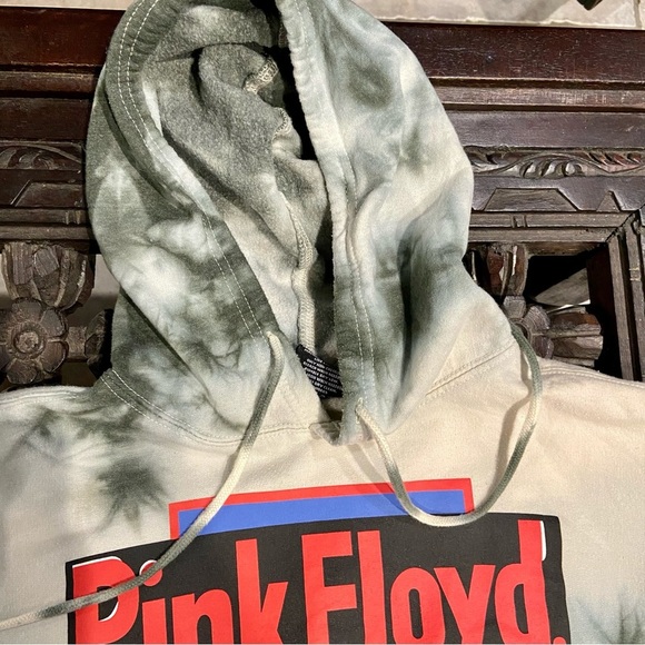 Pink Floyd World Tour 87 TieDye Graphic Hoodie Ribbed Cuffs Kangaroo Pockets - Picture 2 of 9